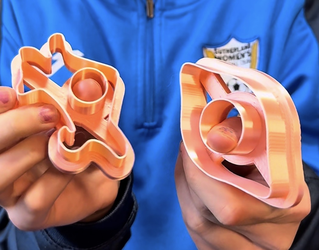 Book Page Holder Clay Cutter (Thumb Ring) – Eye / Cat / Dog. Free UK Postage